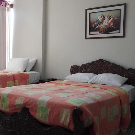 Bed and Breakfast Residencial El Sol De Los Pinos Trujillo Exteriér fotografie