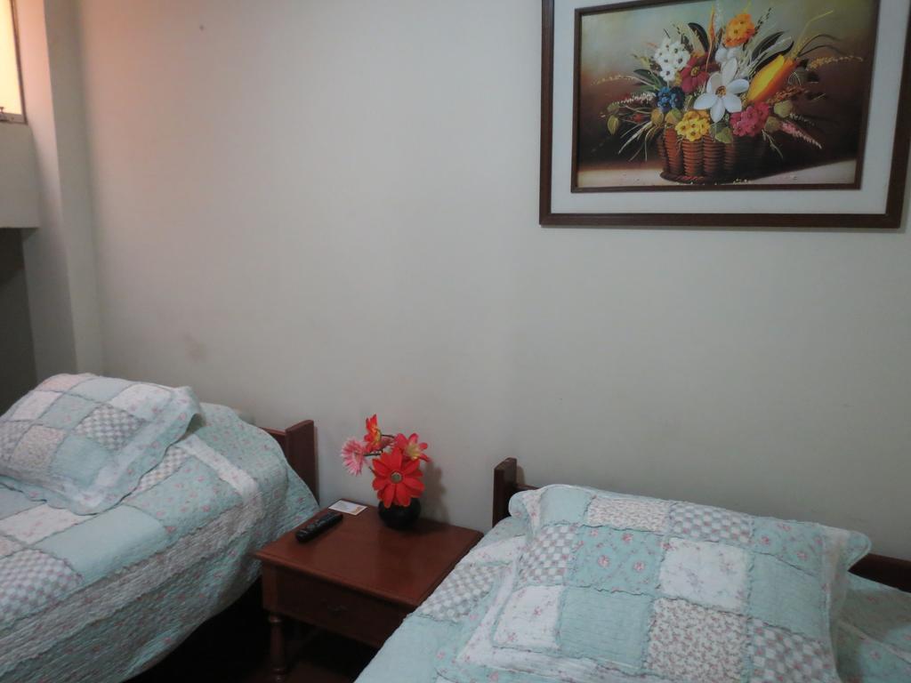 Bed and Breakfast Residencial El Sol De Los Pinos Trujillo Exteriér fotografie